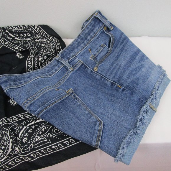 Mossimo Frayed Hem Super Stretch Denim Shorts - Picture 6 of 11